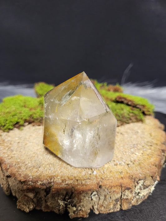 Bergkristall mit Rauchquarz Spitze